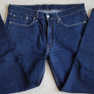 Levi's 559 Denim blue jeans  SZ 36W 32L